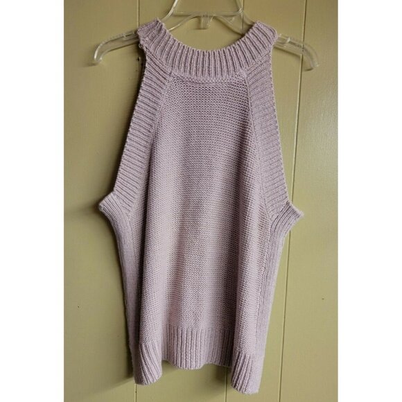 Cloth by design Medium Blush Sleeveless Open Side Slit Sweater Top - Picture 2 of 4